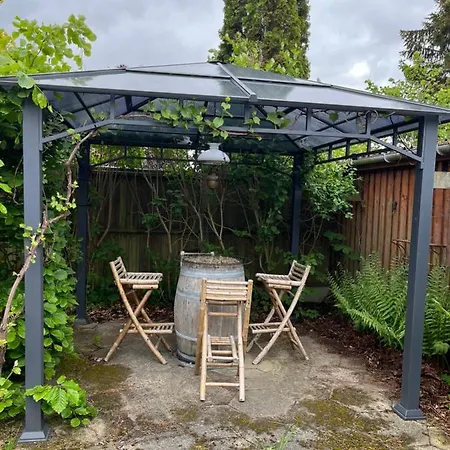 Hus Og Have I Herning, 100 Kvm Ialt Herning