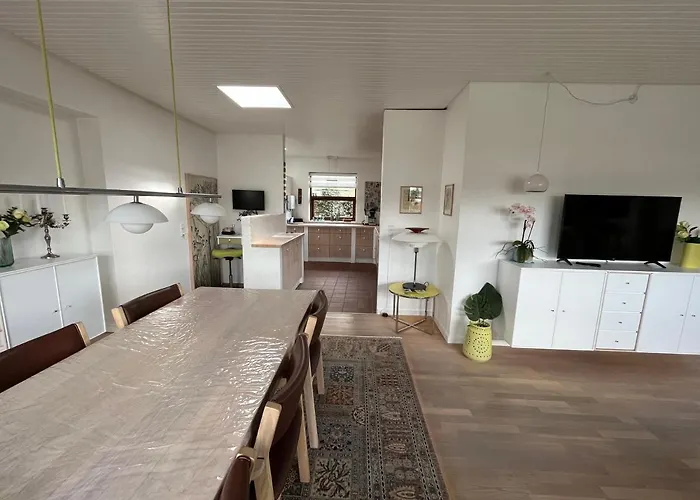 Hus Og Have I Herning, 100 Kvm Ialt Herning